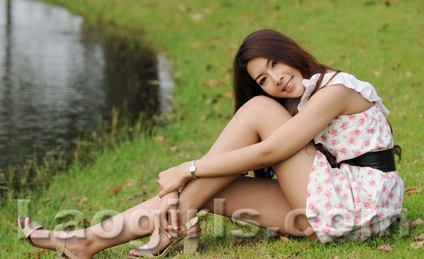 crazy facial free mobile white thick naked girls